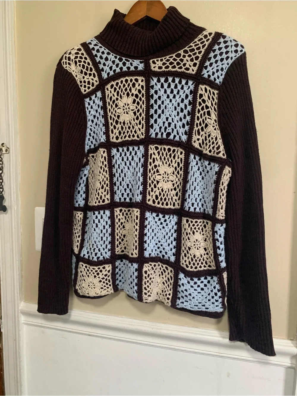 Liz Claiborne Brown Knit Sweater with Villager Sport Label
